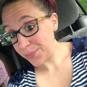 Meet your Posher, Melissa